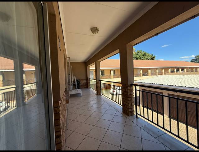 2 BEDROOM APARTMENT FOR SALE IN RUSTENBURG CENTRAL